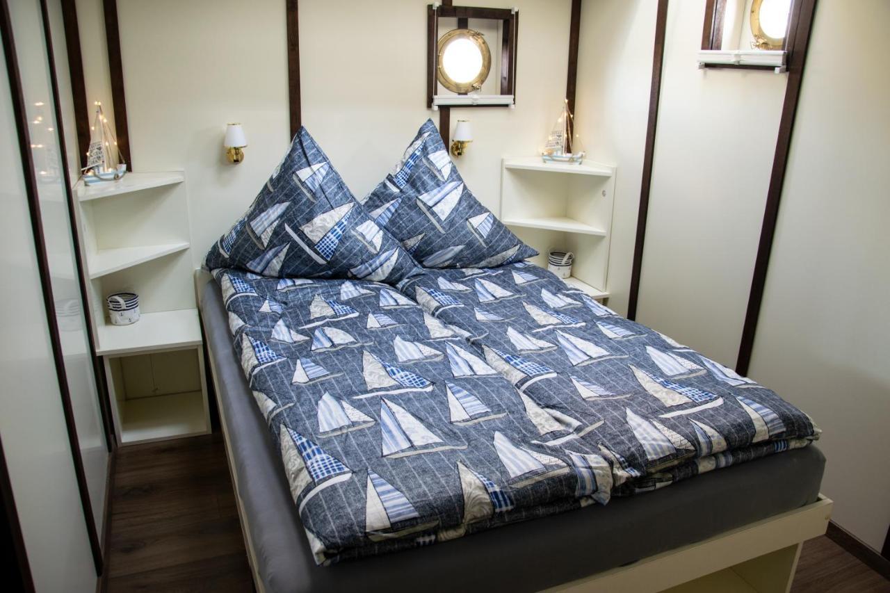 Island-Dreams Hausboot Cecilie Διαμέρισμα Σλέσβιχ Εξωτερικό φωτογραφία